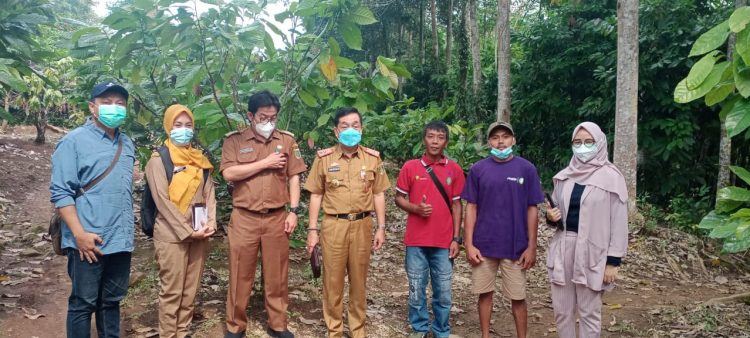 Kadis Perkebunan Lampung Melakukan Pembinaan dan Kunjungan ke PT. OLAM