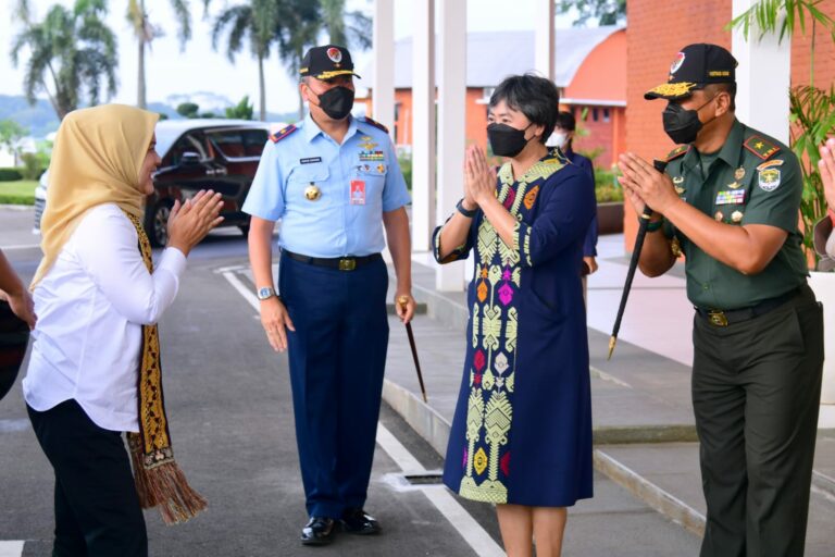 Ibu Iriana dan OASE KIM Kunjungan Kerja ke Provinsi Lampung.