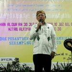 Dawam Rahardjo Memberi Sambutan Dalam Acara Literasi, Ingklusi Keuangan Syariah Tentang Produk Pembiayaan Porsi Haji