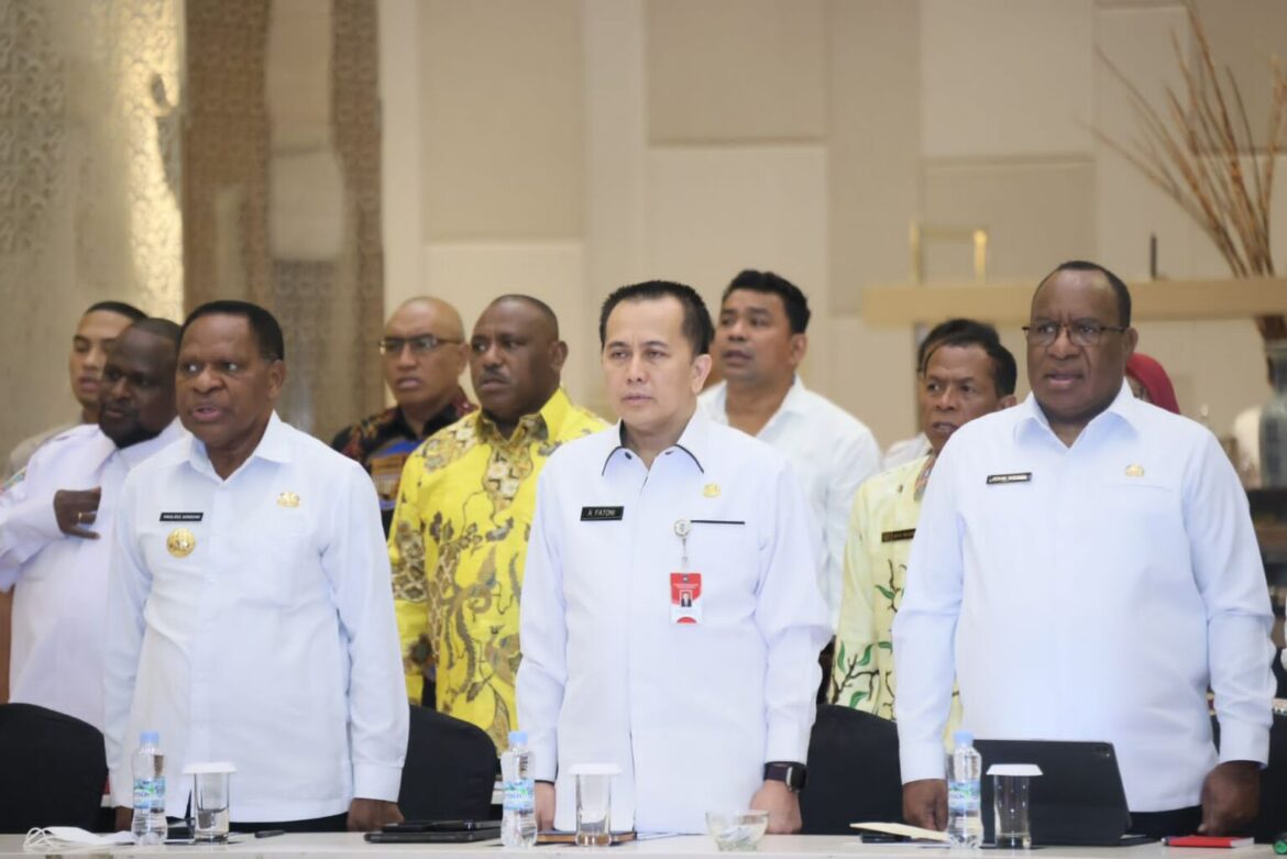 Kemendagri Kumpulkan Gubernur Bupati/Walikota Se-Papua, Tunggakan Beasiswa Papua Selesai Paling Lambat 11 Agustus 2023.