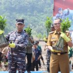 Arinal Djunaidi diwakili oleh Sekretaris Daerah Provinsi Lampung Fahrizal Darminto bersama Panglima Komando Armada Republik Indonesia (Pangkoarmada RI)