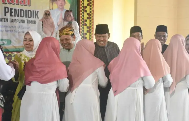 MAJLIS DZIKIR ISTIGHOSAH AKBAR BERSAMA