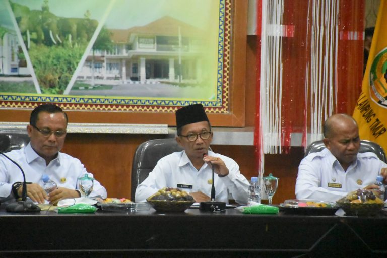 Rapat dengan Pjs Bupati: Sekda Moch Jusuf Geram