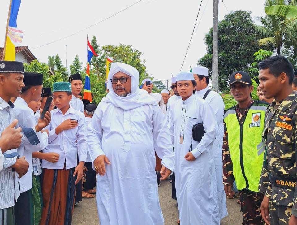 MAJLIS DZIKIR ISTIGHOSAH AKBAR BERSAMA