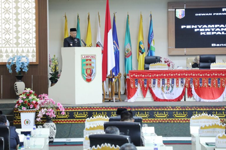 Gubernur Mirza Sampaikan LKPJ Kepala Daerah Tahun Anggaran 2024 dalam Rapat Paripurna DPRD Provinsi Lampung