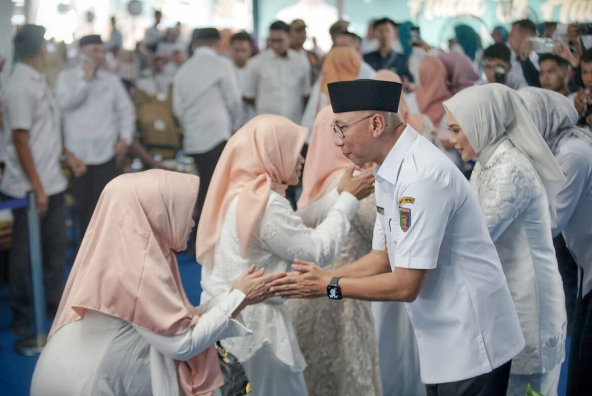 Halal Bihalal Pemprov Lampung, Gubernur Mirza Berharap Etos Kerja ASN dalam Memberi Pelayanan ke Masyarakat Meningkat pasca Menjalankan Ibadah Puasa dan Lebaran