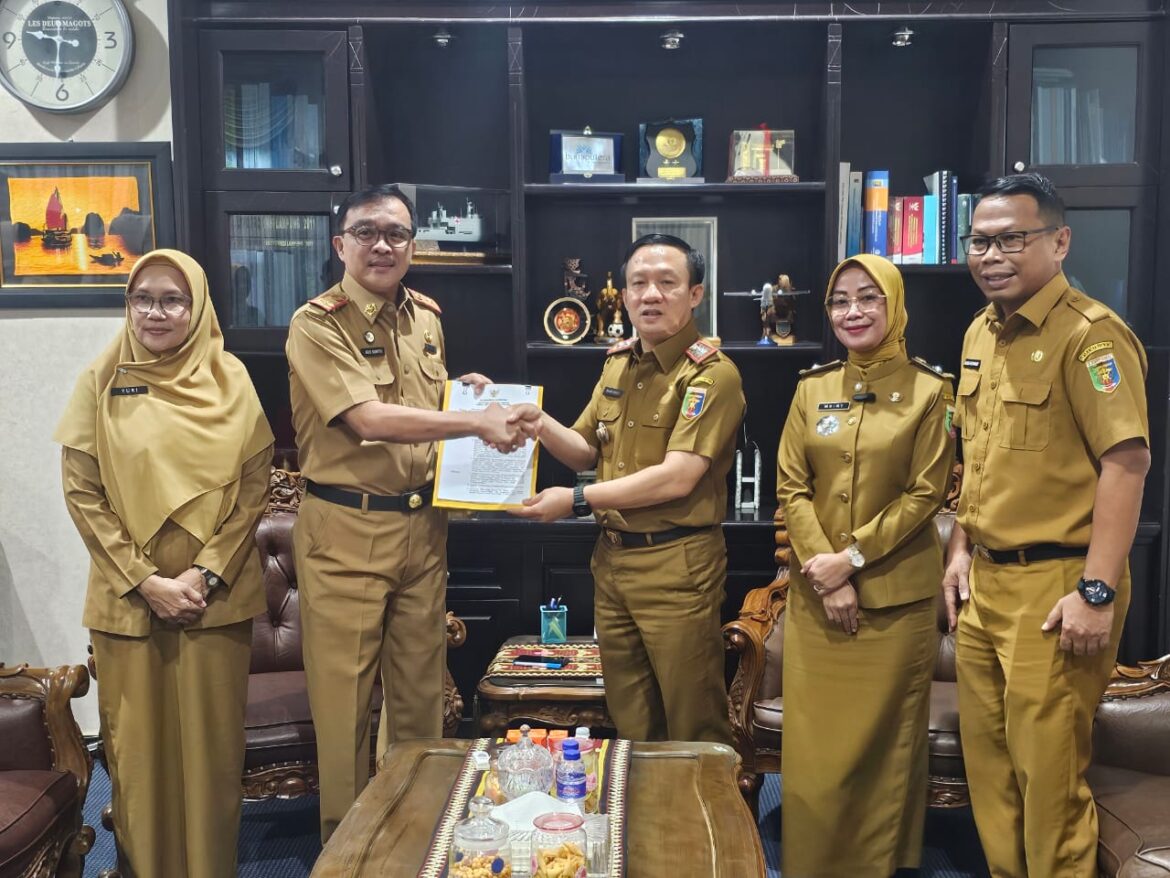 Dr. Agus Nompitu Aktif Kambali Sebagai Kepala Dinas Tenaga Kerja Provinsi Lampung